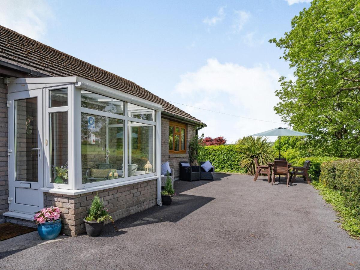 Yr Hen Ffald Llanedy Esterno foto
