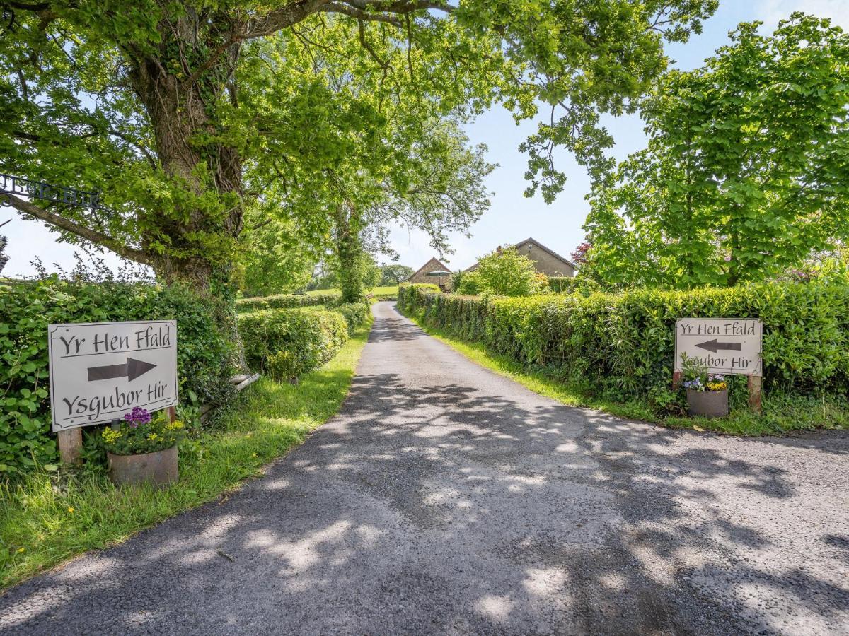 Yr Hen Ffald Llanedy Esterno foto